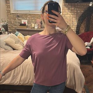 Lulu Lemon Women's Mauve Top